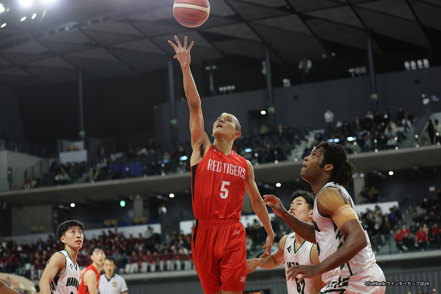 開志国際が好発進、自慢の得点力を披露し阪南大に24点差勝利