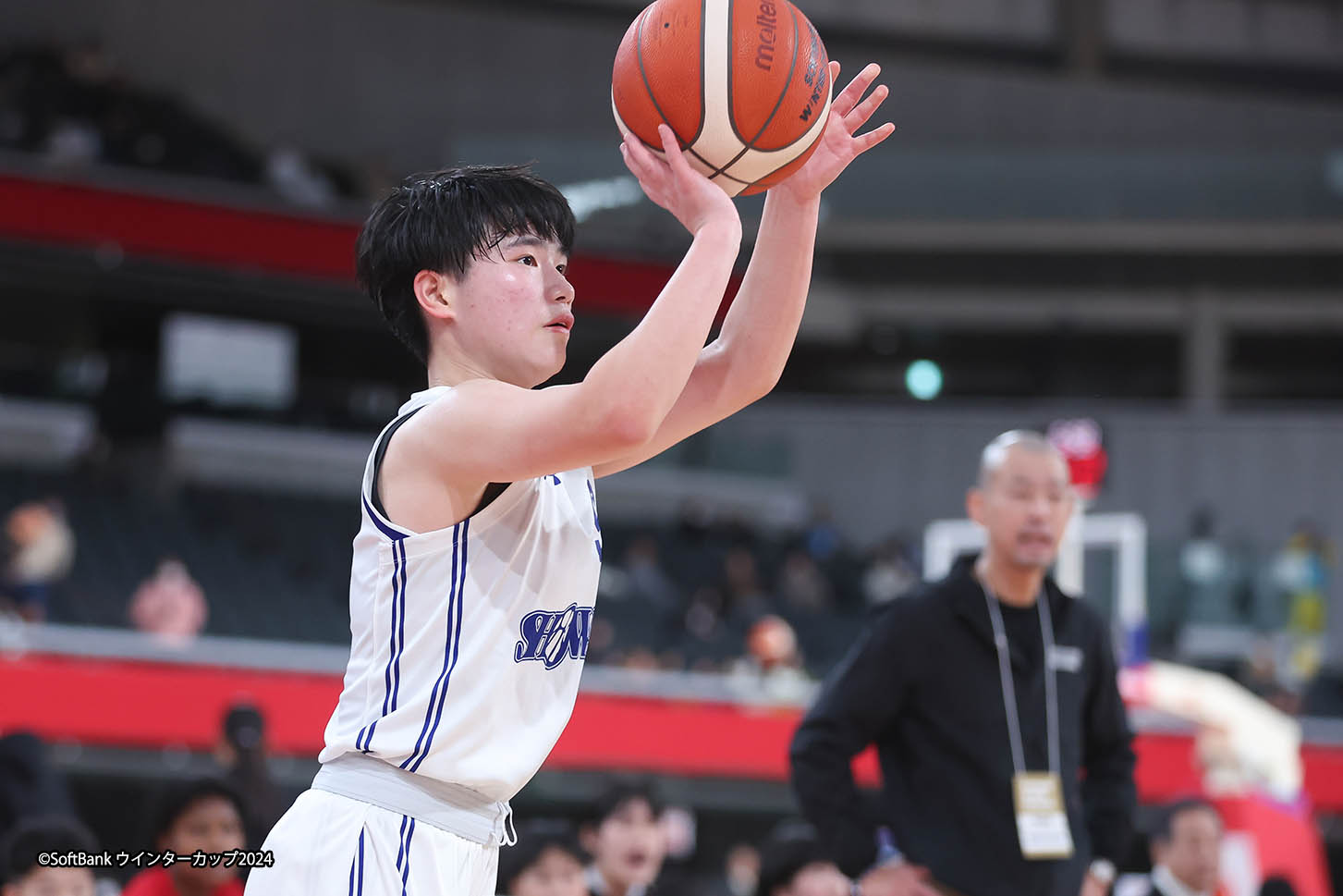 夏3位の昭和学院が接戦を制す、勝負どころで2年生ガード藤松が活躍