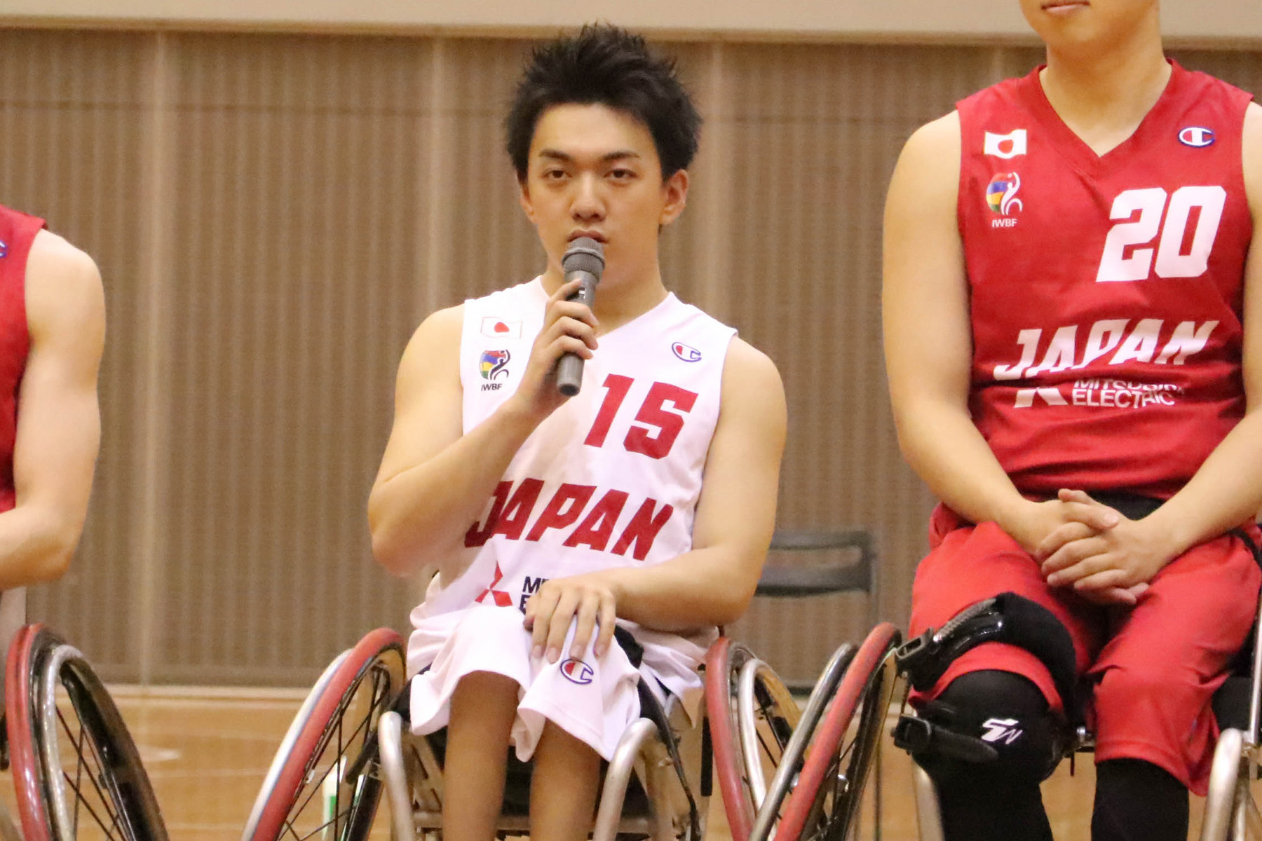 #15中村凌