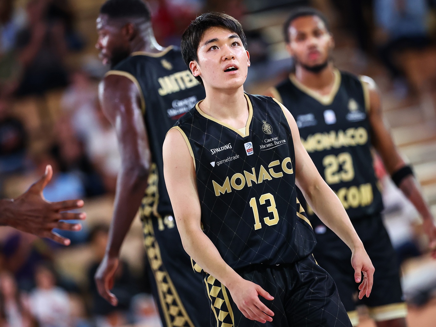 岡田大河（川崎ブレイブサンダース）――唯一無二のバスケ人生を突き進み