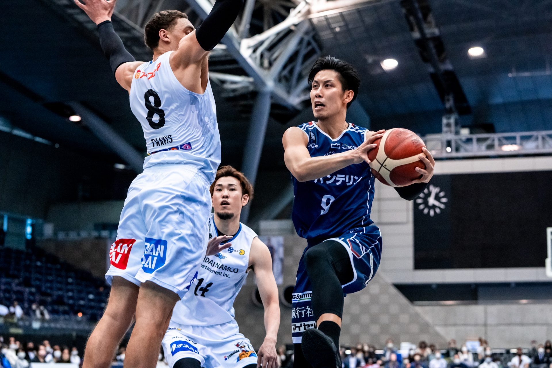 値下げ⭕️森川正明選手のサイン入りバスケットシューズ